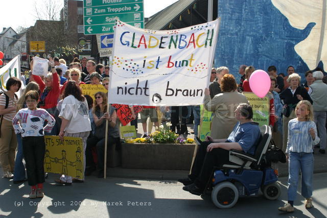 Transparent "Gladenbach ist bunt nicht braun"