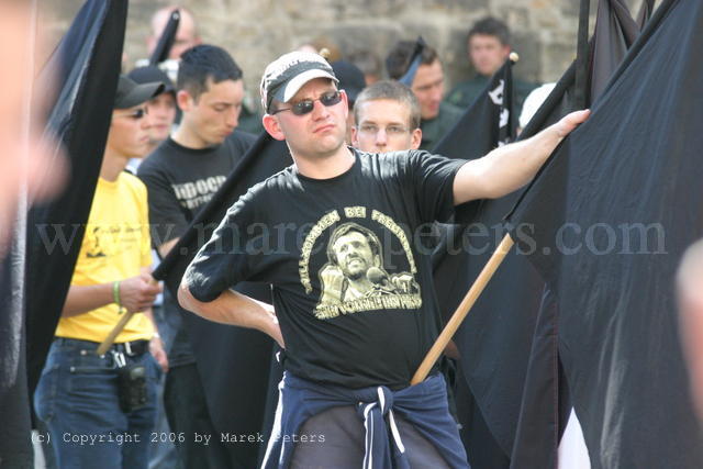 T-Shirt "Willkommen bei Freunden" mit dem Bild des iranischen Ministerpräsidenten Mahmud Ahmadinedschad